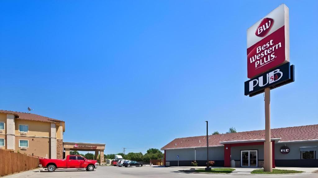 Western And Hotel