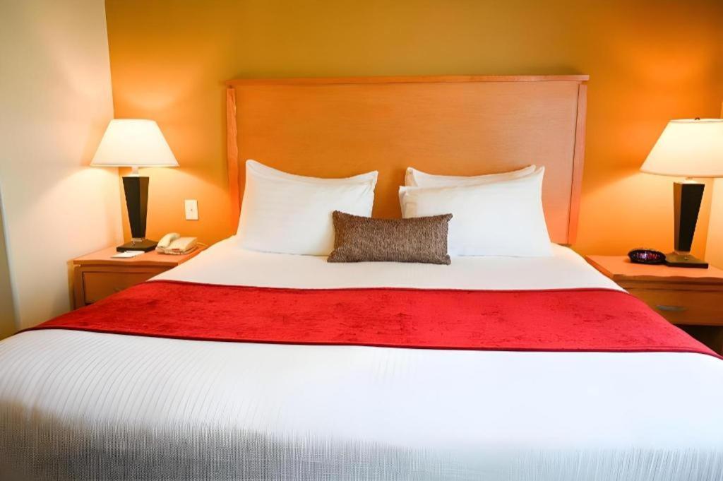 Hotel Western And