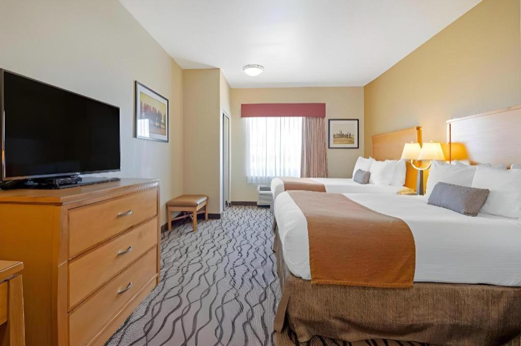 Western Y Hotel