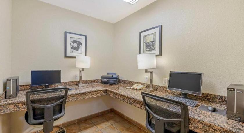 Hotel Western Y 2*