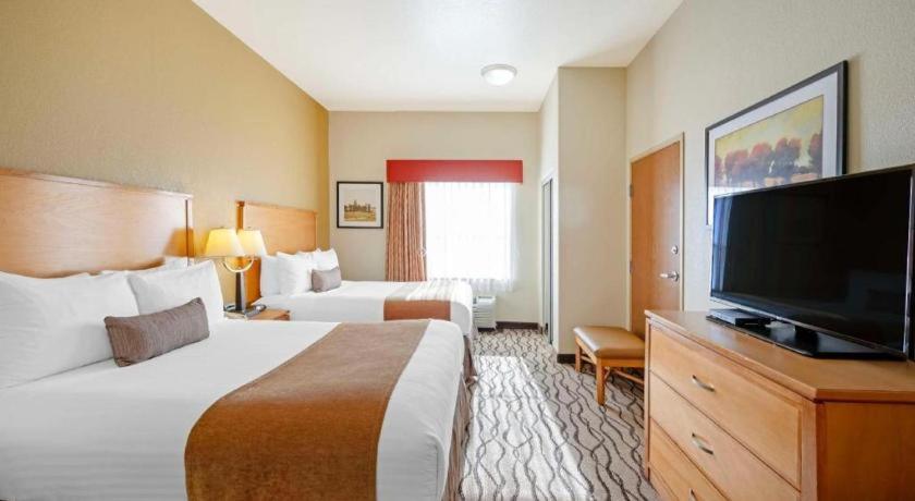 Western And Hotel 2*